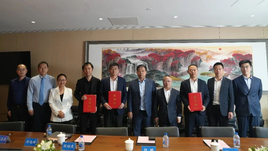 PG赏金女王之家与现代置业签定战术合作和谈