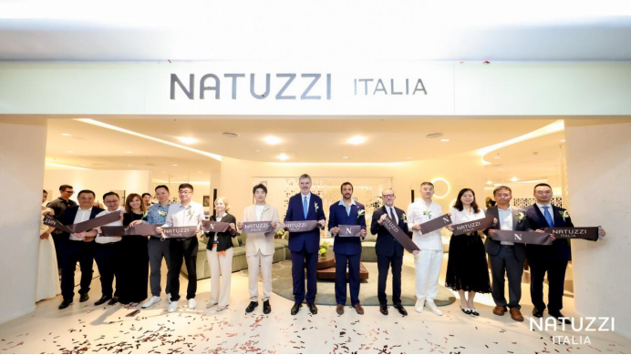 意式美学启新章，，，，，，NATUZZI ITALIA登陆PG赏金女王之家北四环店