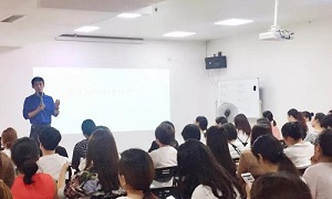 助力商户，，，，，，，，决胜十一丨星南方店一线销售精英专场培训会